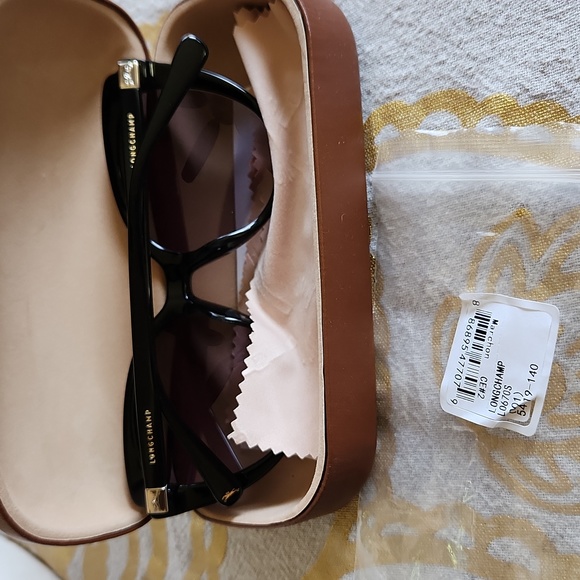 Longchamp - Picture 3 of 4